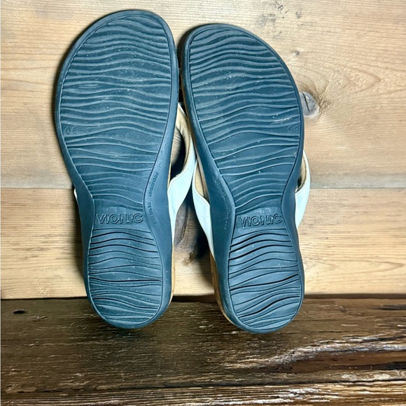 Vionic Bella II Sandals - Picture 5 of 6